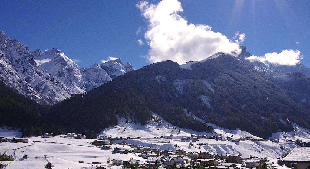 Haus Klara Pensionat Neustift im Stubaital Eksteriør billede